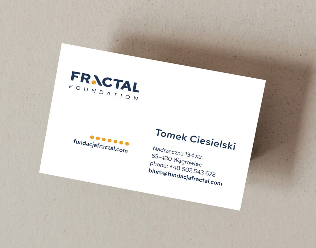 wizytowka w jezyku angielskim dla fundacji fractal